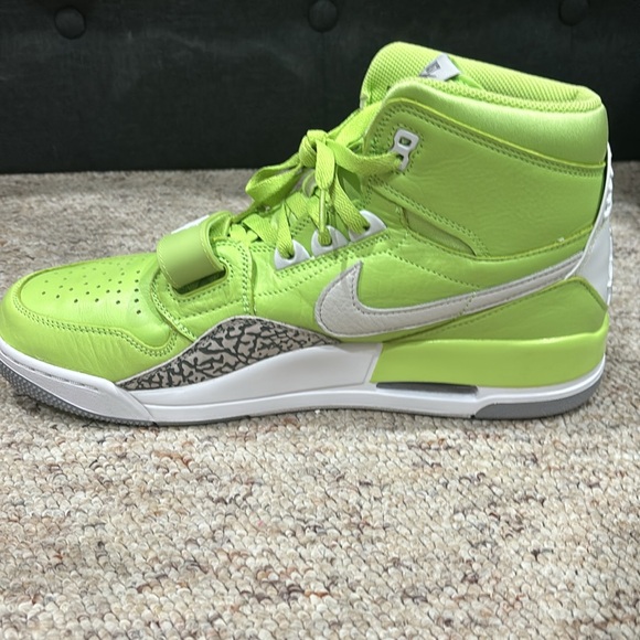 air jordan legacy 312 nrg ghost green